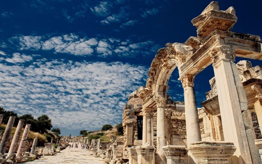 All Inclusive Ephesus Tour With Virgin Mary From Izmir - House of the Virgin Mary: the quiet pause in a historic day