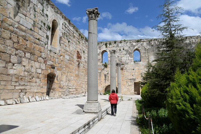 Best of Ephesus Tour From Kusadasi: Temple of Artemis, St John Basilica, Isa Bey Mosque - Stop 3: Meryemana (The Virgin Mary’s House) and the Wishing Wall