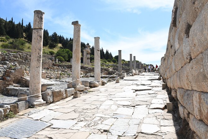 Best Private Ephesus Tour for Cruise Travelers: Culture & History - Selçuk Lunch and Craft Stops: Where the Day Softens