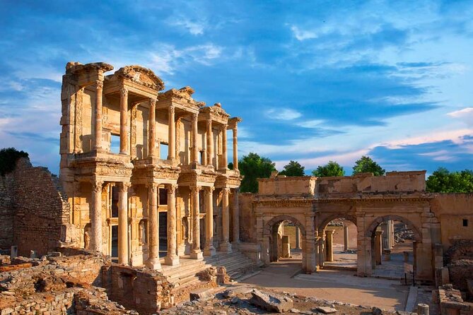 Customize Your Ephesus Trip With Your Guide & Vehicle - Getting picked up, riding in comfort, and keeping your day calm