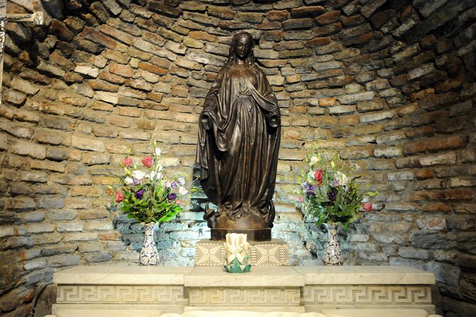 Ephesus and Virgin Mary House Private Tour with Lunch and Pickup - Lunch in Selçuk: the break that keeps the day humane