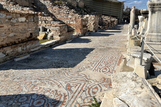 Ephesus and Virgin Mary Tour with Skip the Line, Lunch incl. - Ephesus Terrace Houses: mosaics and wall paintings in real proportions