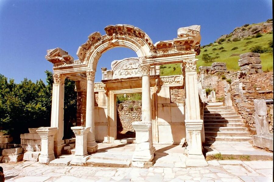 Ephesus: House of Virgin Marry & Artemis w Lunch & Ticket - Quick takeaways before you go