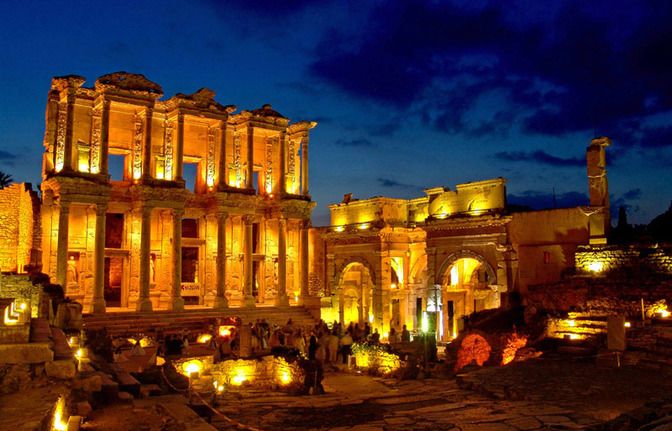 Ephesus: Private Full-Day Tour From Kusadası Cruises - Library of Celsus: the façade you’ll want to linger at