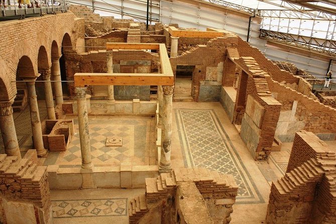 FOR CRUISERS: Best of Ephesus Tour with GUARANTEED ON-TIME RETURN - Kusadasi Port pickup: finding your guide fast