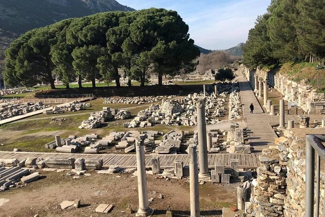 FOR CRUISERS: Best of Ephesus Tour with GUARANTEED ON-TIME RETURN - Artemis Temple and the view toward St. John’s Basilica