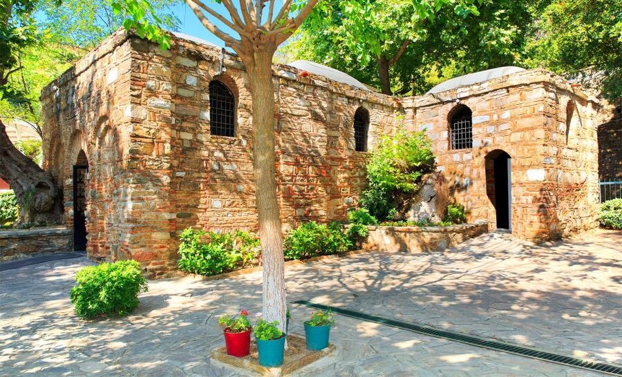 From Kusadasi: Ephesus Guided Sightseeing Tour with Lunch - Transportation, pacing, and the small-group advantage
