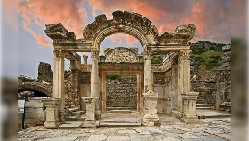 From Kusadasi: Ephesus Highlights Tour for Cruise Customers - House of the Virgin Mary: A Pilgrimage Stop With Clear Christian Context