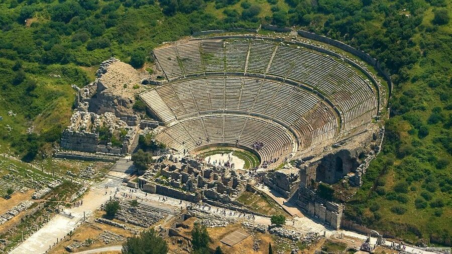 From Kusadasi Port: Best of Ephesus Tour (Skip-the-line) - Ephesus Museum: The Artemis Statues Explain the Ruins