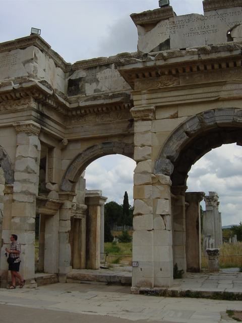 Full-Day Ephesus & Terrace Houses Tour - Entry Fees Included - Nike goddess, Great Theater, and St. Paul’s connection