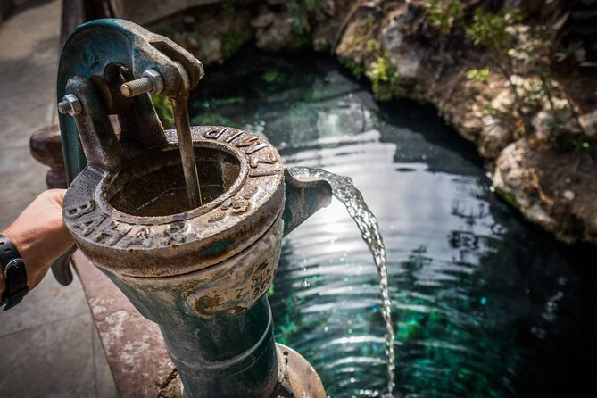 Full-day Pamukkale and Hierapolis Tour from Selcuk or Kusadasi - Lunch and the handcraft stop: where your day’s final hour goes