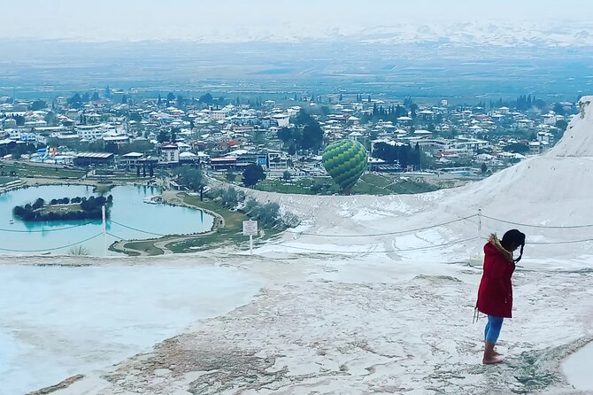 Full-day Private Pamukkale Tour from Kusadasi with Lunch - The lake photo stop under Pamukkale