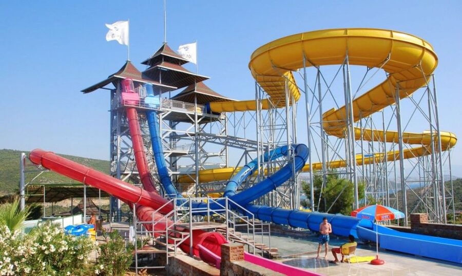 Kusadasi: Adaland AquaPark Entry Ticket - Tubing and twisty rides: Black Hole, Yellow Python, Tarantula, Crazy River
