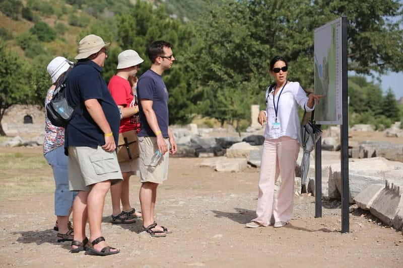 Kusadasi: Ephesus & House of Mary Small Group Tour w/Lunch - The drive into Ephesus: why the guide’s context matters