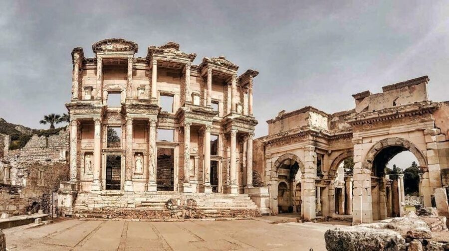 Kusadasi: Ephesus Small Group Tour - How the day starts: harbor or hotel pickup in Kusadasi and Selcuk