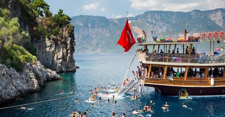 Kusadasi: Full-Day Boat Cruise w/ Lunch & Hotel Pickup - Hotel Pickup, Port Timing, and the Small Details That Matter