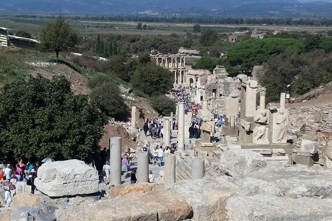 Kusadasi Port: PRIVATE Ephesus Tour for Cruise Passengers - Walking Ephesus Highlights on Marble Streets (and Keeping Your Bearings)