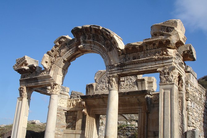 Kusadasi Shore Excursion: Private Tour to Ephesus and the House of Virgin Mary - The ride and the meeting: how you stay on schedule