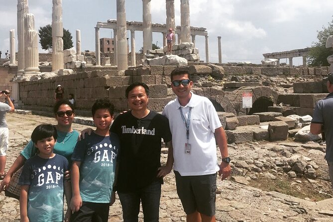 Pergamon&Asklepion Day Tour from Kusadasi / Izmir - The Return to Izmir: Let Someone Else Handle the Last Mile