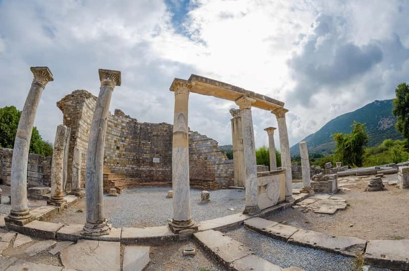 Private Ephesus Bible Study Tour From Kusadasi Cruisers Only - Temple of Artemis: a quick, eye-opening reminder of Ephesus beyond Christianity