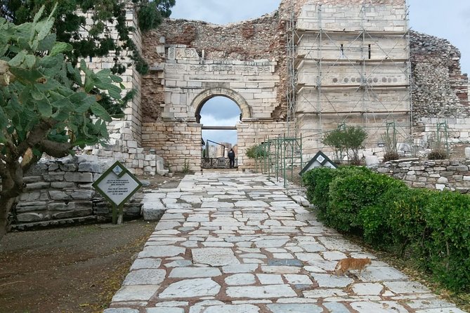 PRIVATE Ephesus Guide and Driver Tour from Kusadası Port - Selçuk town: the add-on that gives Ephesus a neighborhood feel