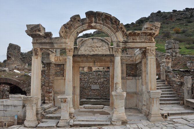 Private Ephesus Shore Excursion From Kusadasi Port - A polished private day: Kusadasi port to Selçuk in air-conditioned comfort