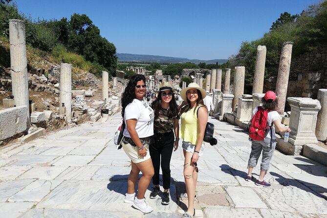 PRIVATE EPHESUS TOUR FOR CRUISERS : EPHESUS ticket included - Kuşadası Castle and Pigeon Island views you can’t get from street level