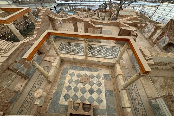 PRIVATE EPHESUS TOUR FOR CRUISERS: On-time Return and Skip-Line - Kusadasi workshops, rugs, and shopping: how to enjoy it and avoid stress