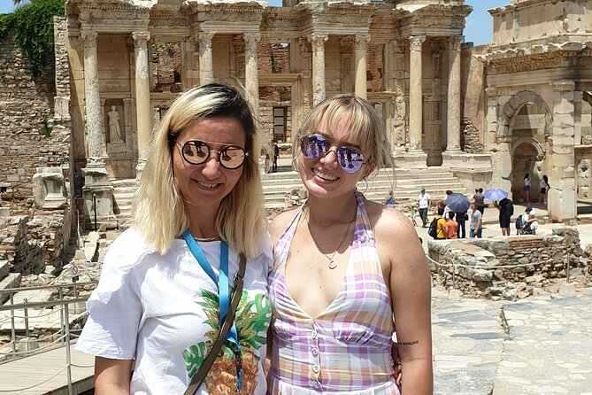 Private Full-Day Biblical Ephesus Tour From Kusadasi - Lunch in a local Turkish restaurant: a necessary reset
