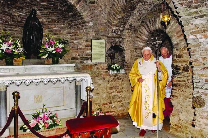 Private Guided Ephesus Tour, Best of Ephesus - Car-blind comfort, lunch questions, and carpet demonstrations with sales energy