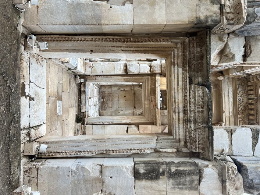 Private Halfday Ephesus Tour with Temple of Artemis Tour - Odeon and Roman Baths: Places People Actually Used