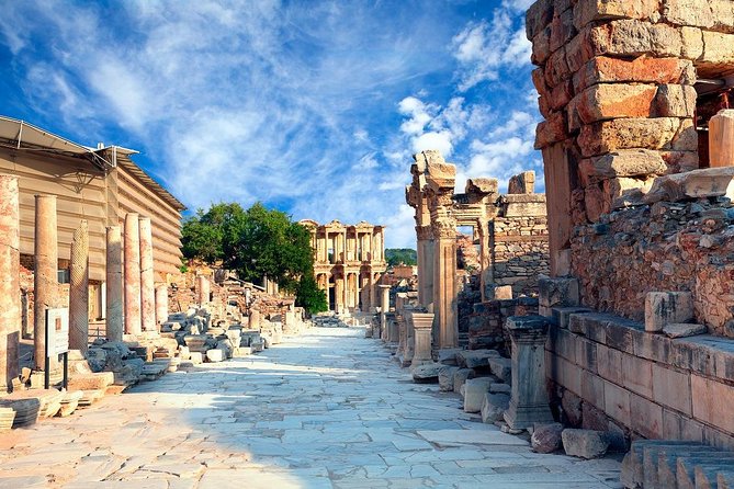 Private Shore Excursion: Ephesus,Temple of Artemis,St. Mary House - Meryemana (Mary’s House): what to expect in the grotto setting