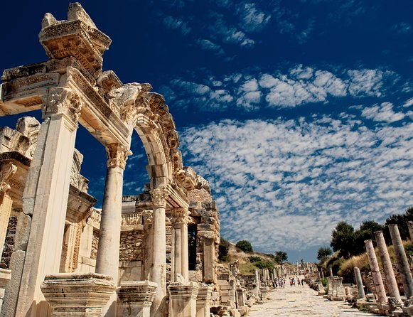 Private Tour: Ephesus Day Trip from Kusadasi with Lunch - Lunch time strategy: how the Turkish meal fits the flow