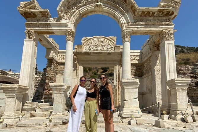 Private Tour in Ephesus and Traditional Turkish Bath from Port - Shopping Stops and Carpet Pitches: When It’s Fun and When It’s Not