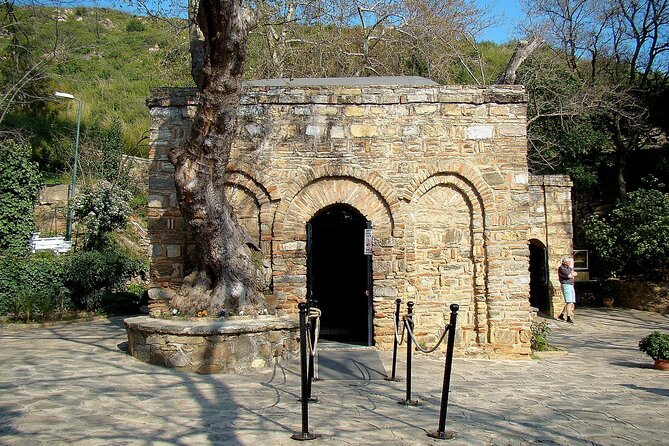Sacred Sites and Streets, Ephesus, Virgin Mary and Sirince Tour - Guides, language, and why the small details matter