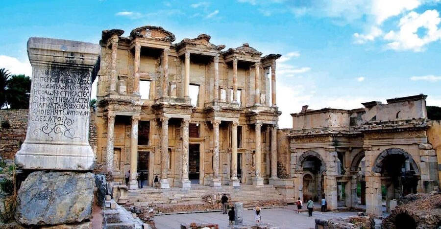 Selcuk: Full-Day Ephesus and House of Virgin Mary Tour - House of the Virgin Mary on Bulbul Mountain: views and meaning