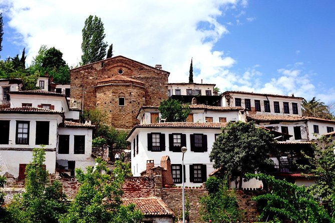 Sirince Village & Selcuk Bazaar Tour From Kusadasi - Stop 2: Selçuk Bazaar for 1 Hour of Straightforward Browsing