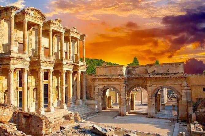 Top-Rated Ephesus and House of Virgin Mary Tour for Cruisers - Terrace Houses: the “wealth snapshot” in the middle of the ruins