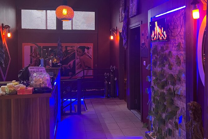 Traditional Hammam Turkish Bath and Spa at Kusadasi - Tea, lockers, and the small comforts that make it easier