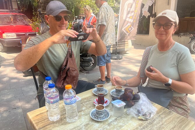 Walking KUSADASI Gastro City Tour - Finding Your Guide: Scala Nuova Meeting Spot and Pickup Timing